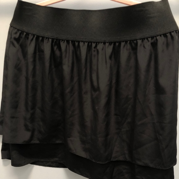 Elle black polyester skirt layers size large stretch waistband zip back - Picture 1 of 5